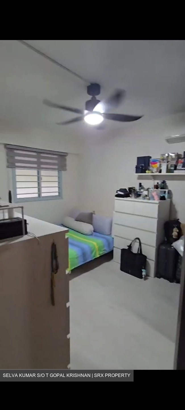 Blk 244 Jurong East Street 24 (Jurong East), HDB 3 Rooms #589356691
